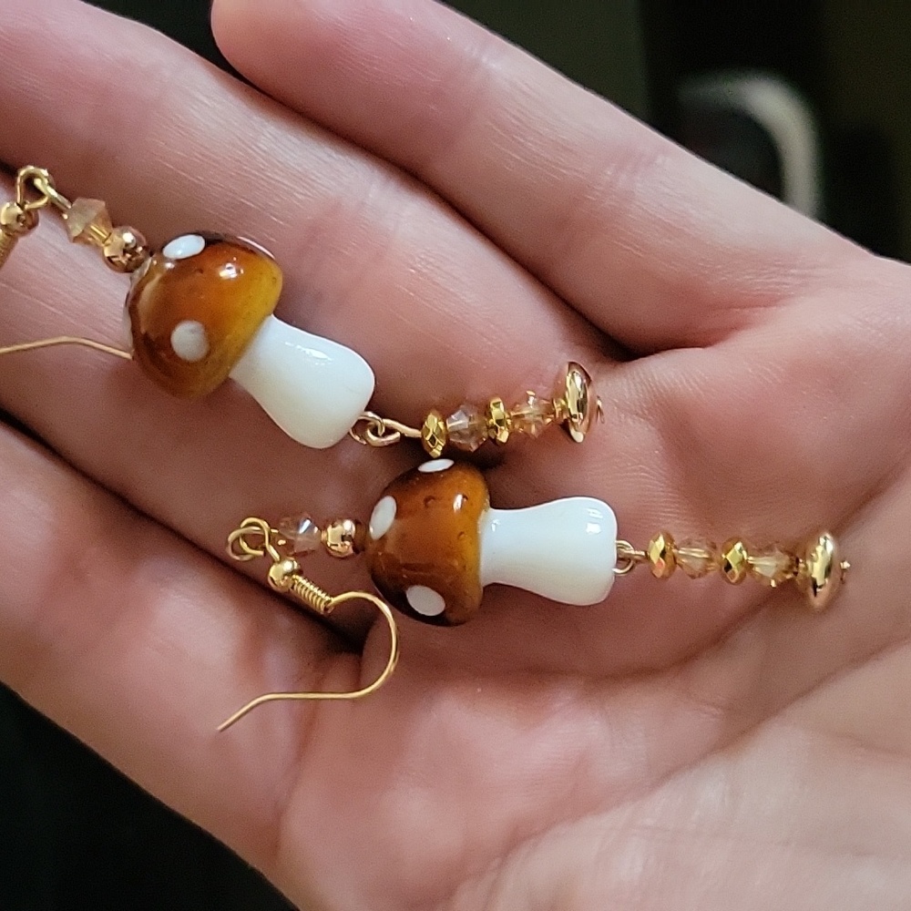 Handcrafted earrings - Picture 5 of 6